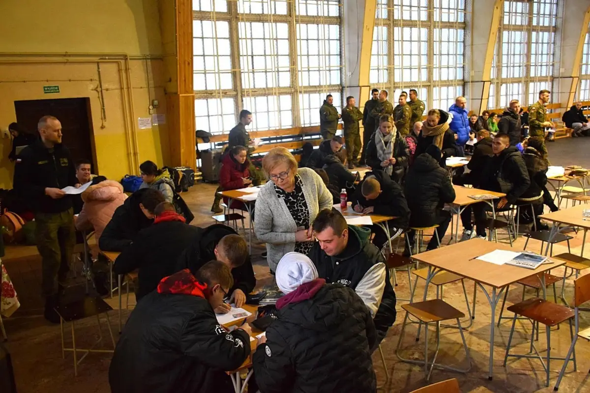 80 ochotników w 23 Śląskim Pułku Artylerii w Bolesławcu