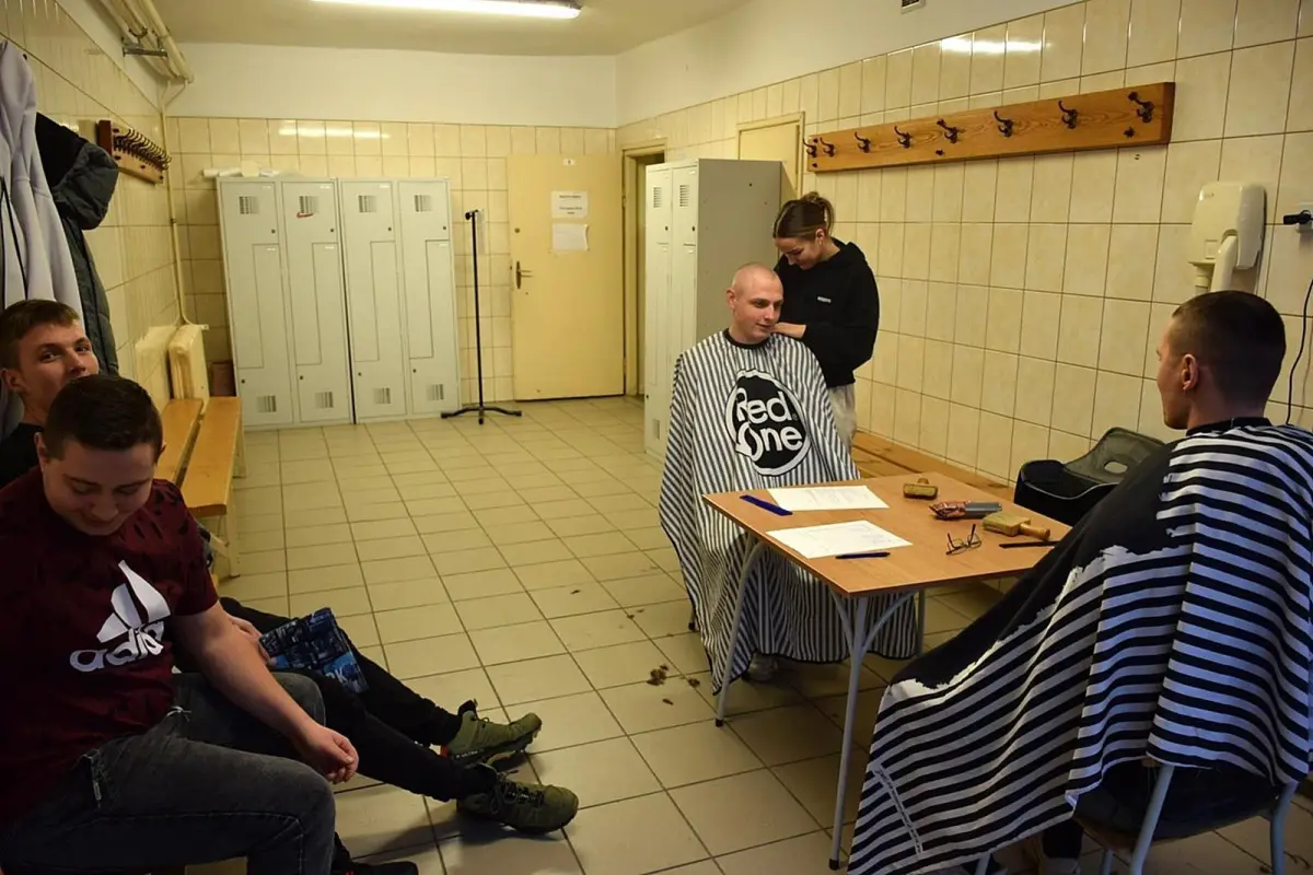 80 ochotników w 23 Śląskim Pułku Artylerii w Bolesławcu