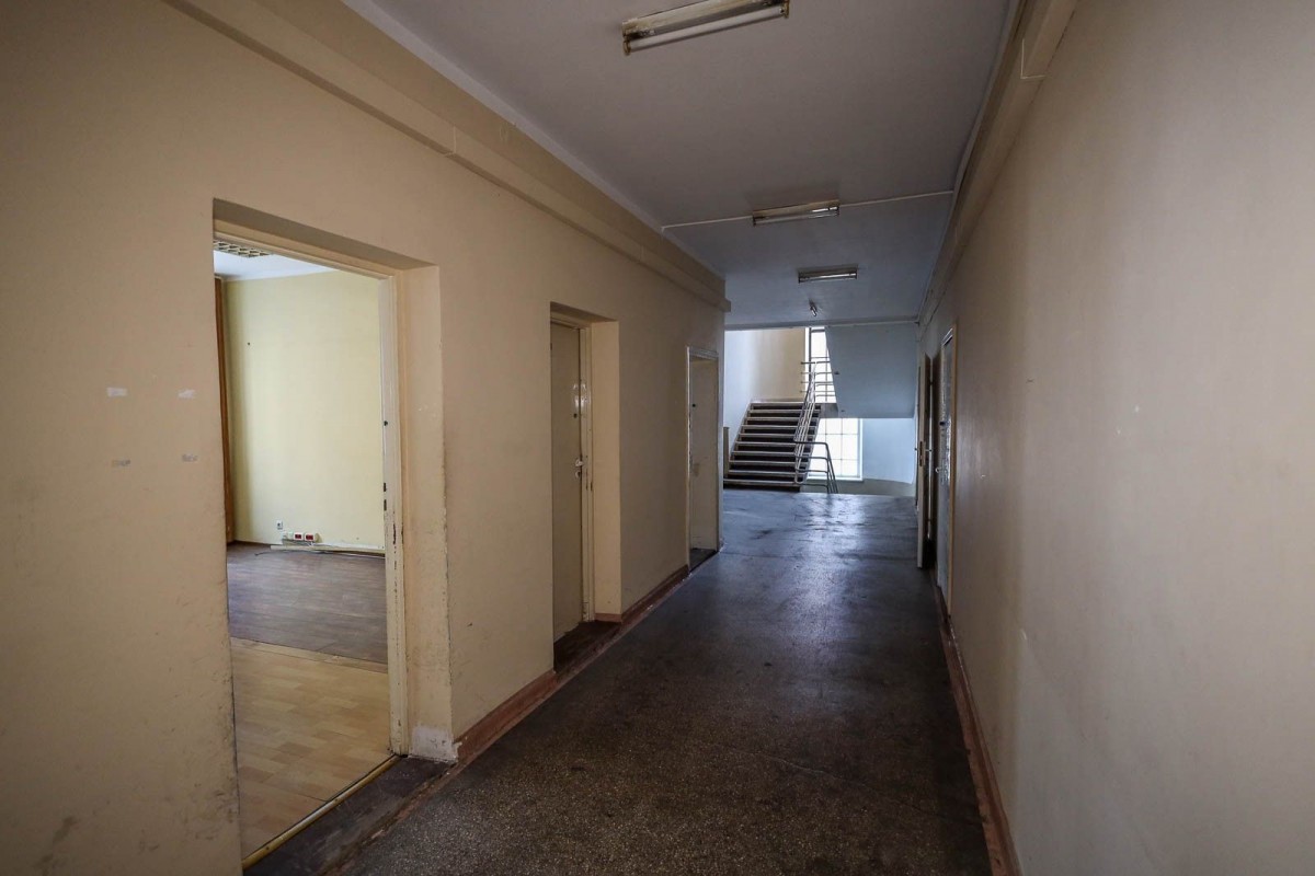 Cele jak z horroru w byłej Komendzie Powiatowej Policji w Bolesławcu