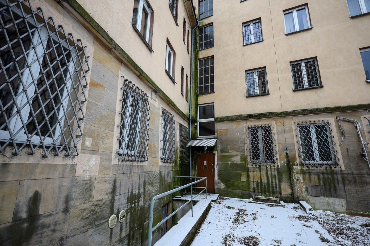 Cele jak z horroru w byłej Komendzie Powiatowej Policji w Bolesławcu