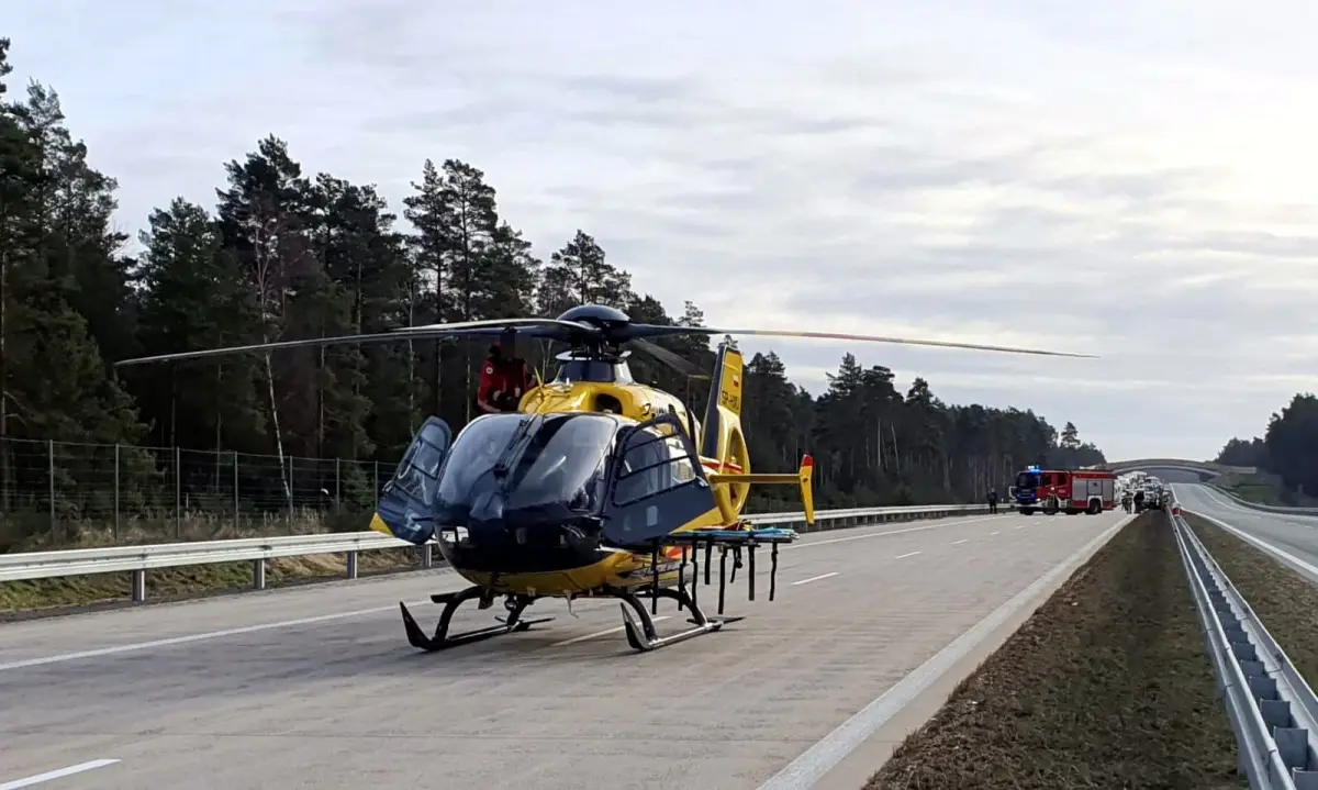 Lądowanie śmigłowca LPR-u