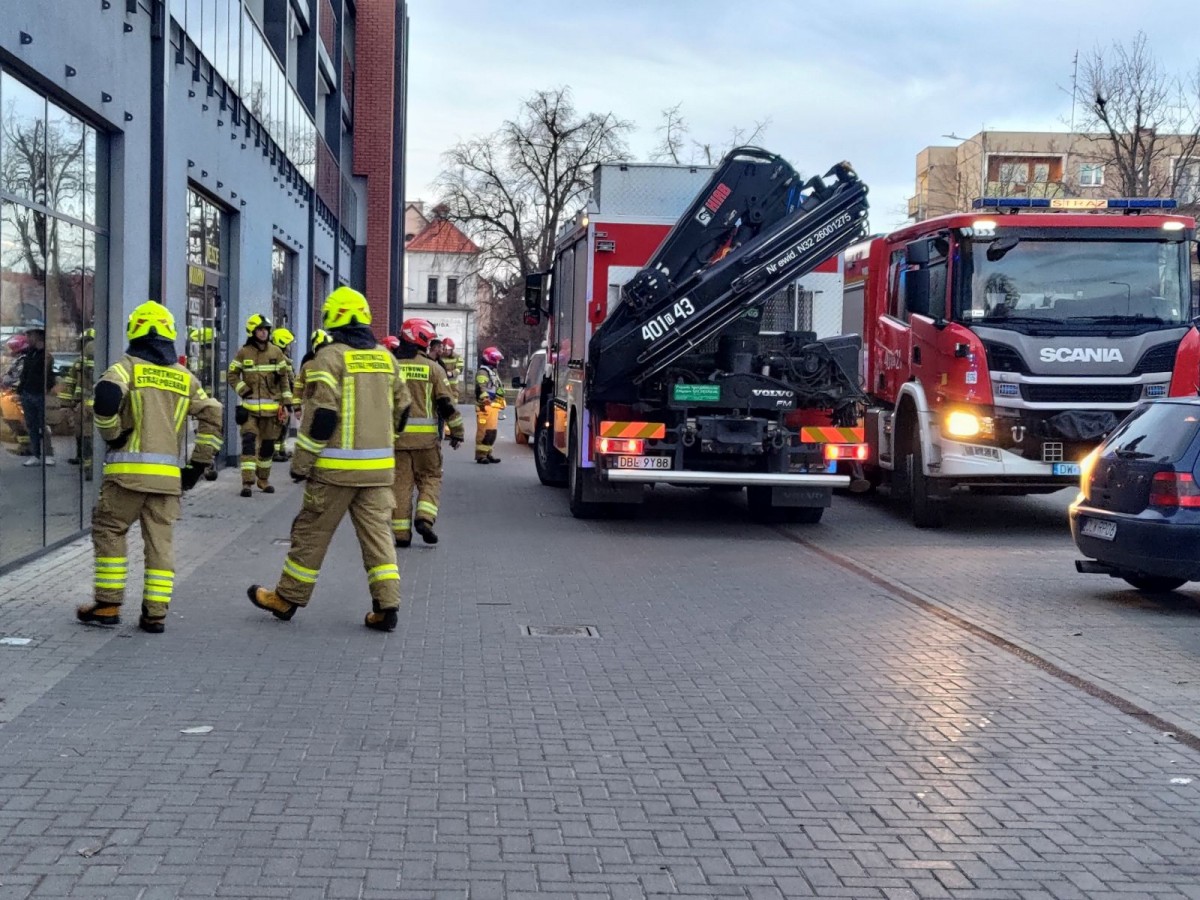 Akcja straży przy budynku Fit Style Zone