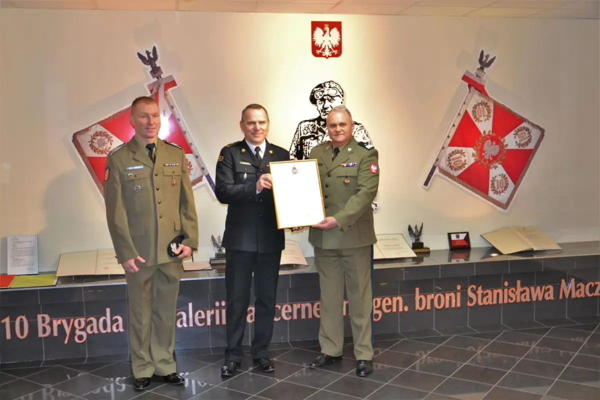 Uroczystość w 10 Brygadzie Kawalerii Pancernej w Świętoszowie