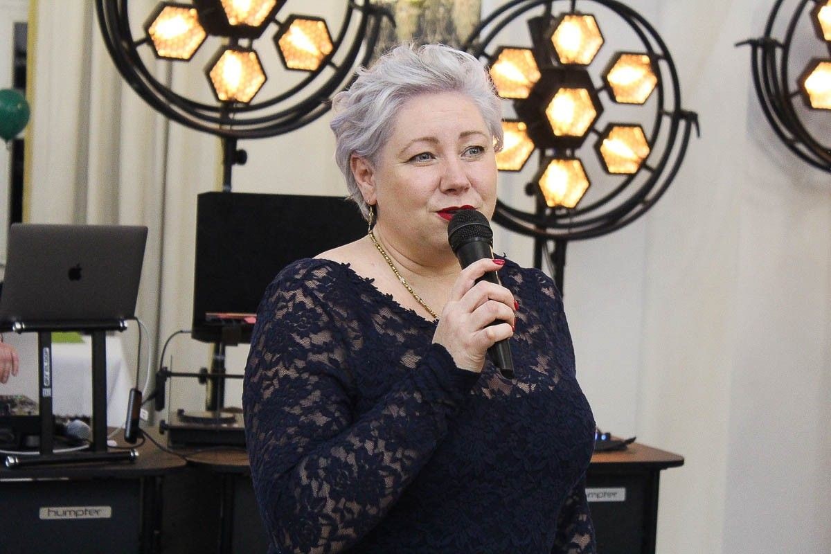 Maturzyści z ZSOiZ bawią się na studniówce