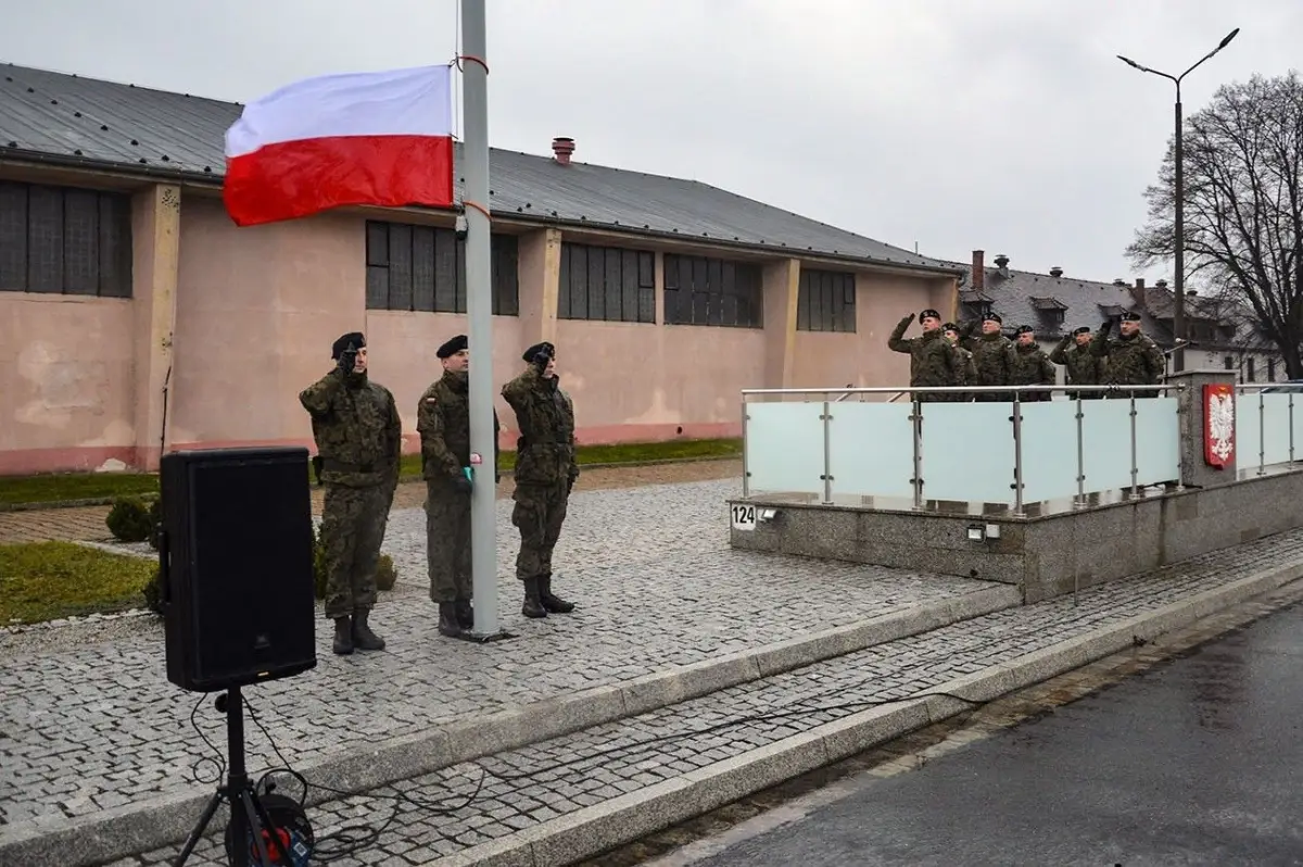 Żołnierze rezerwy na ćwiczeniach w bolesławieckim pułku