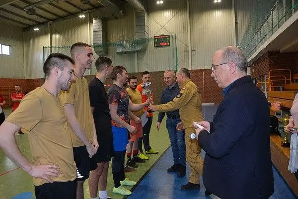 OSP Różyniec zwyciężyła w turnieju Futstal w Gromadce