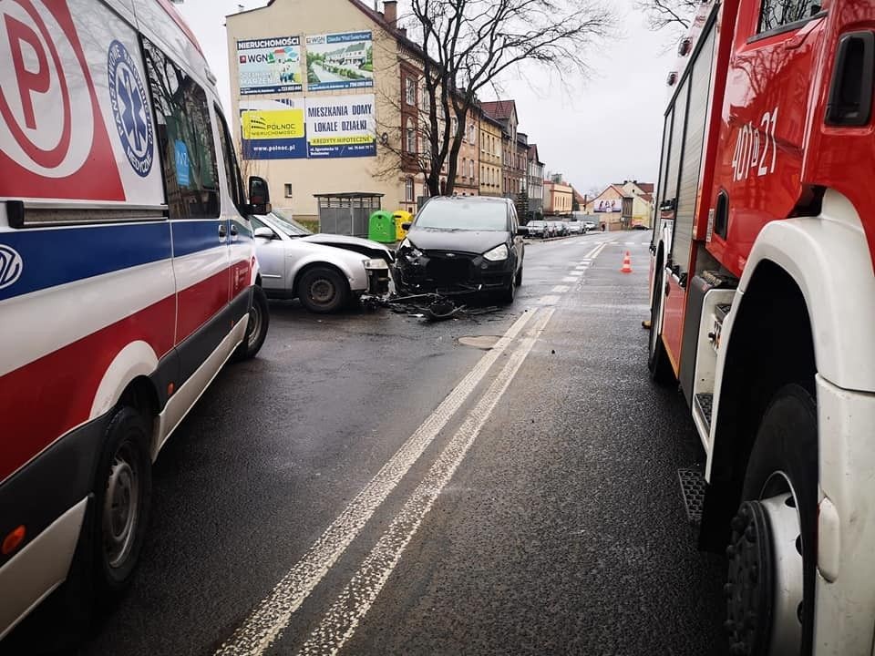 Zderzenie dwóch aut na Garncarskiej w Bolesławcu