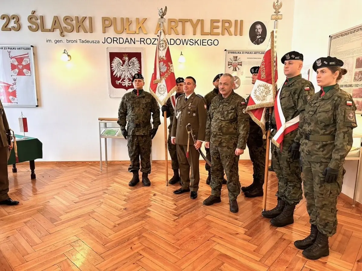 Uroczystość w 23 Śląskim Pułku Artylerii w Bolesławcu