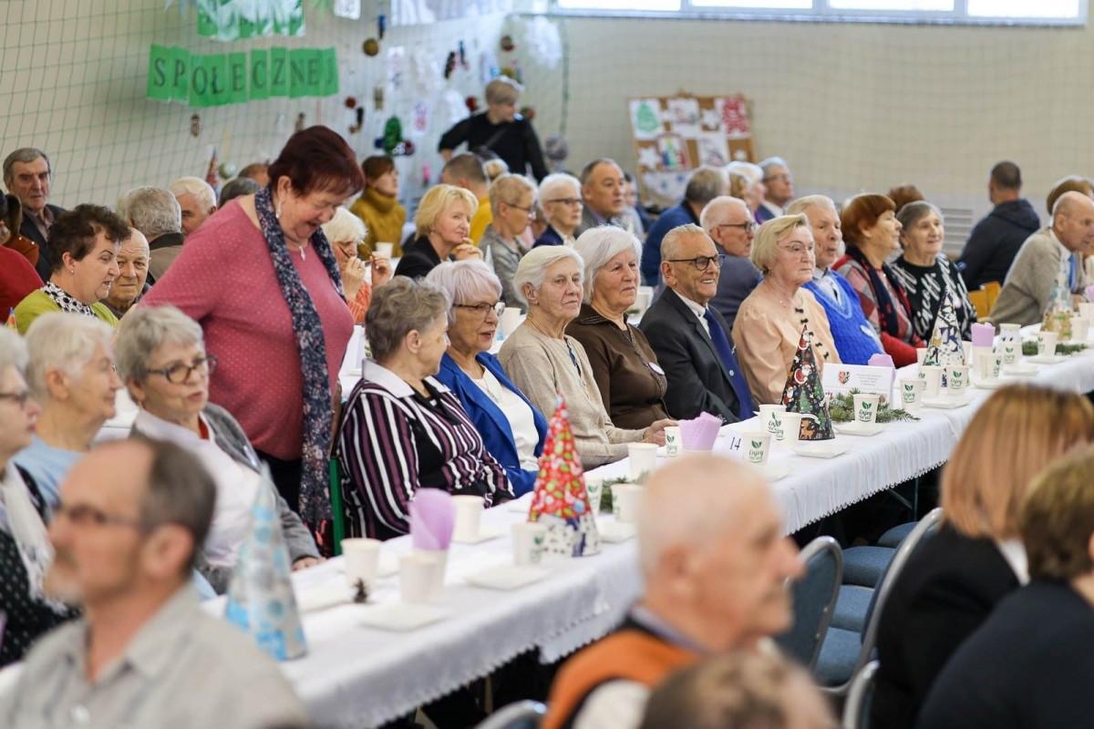 Spotkanie osób z niepełnosprawnościami w sali I LO