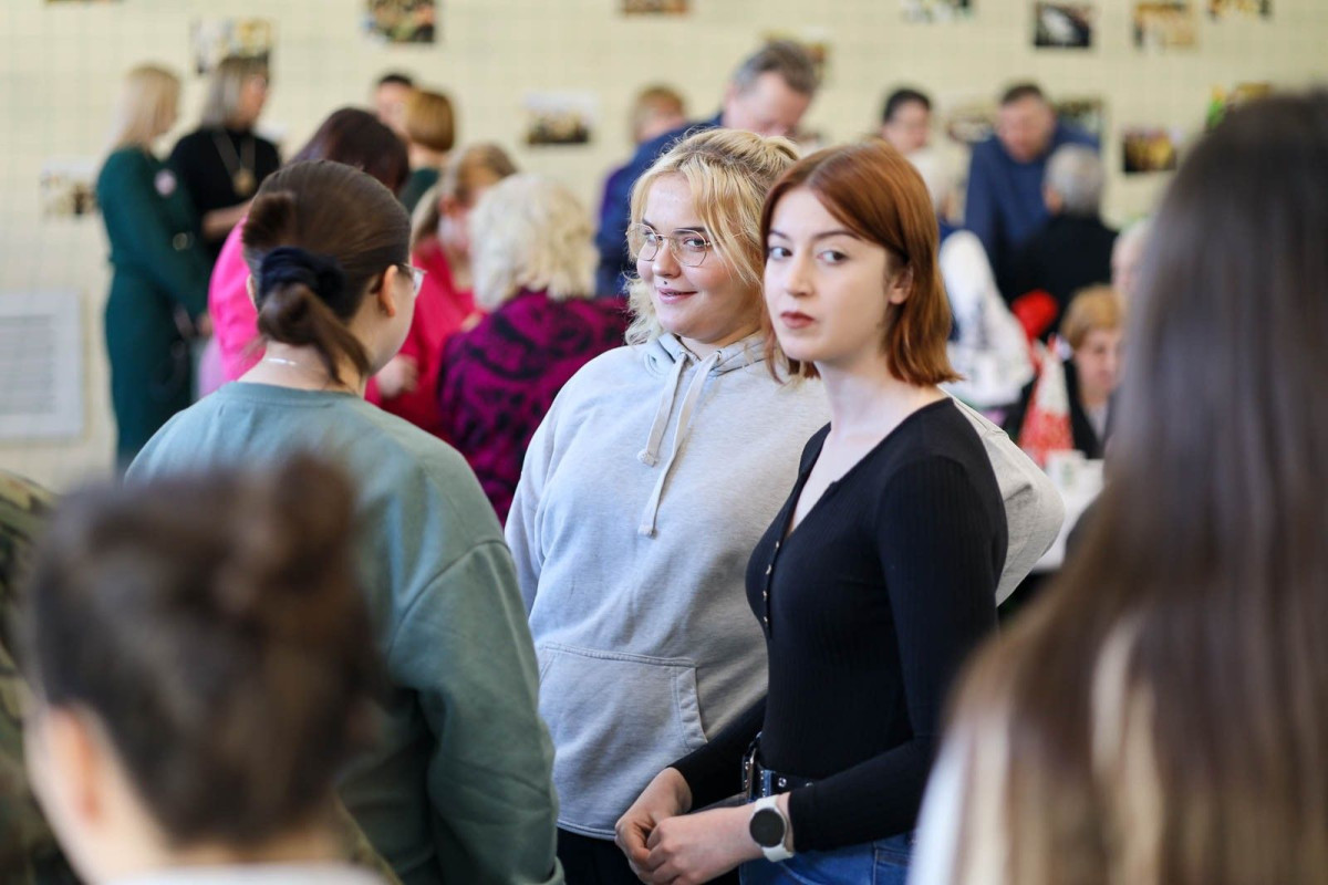 Spotkanie osób z niepełnosprawnościami w sali I LO