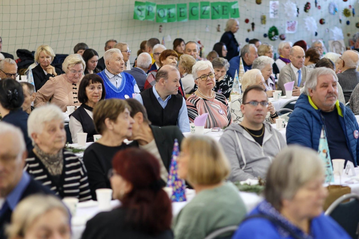 Spotkanie osób z niepełnosprawnościami w sali I LO