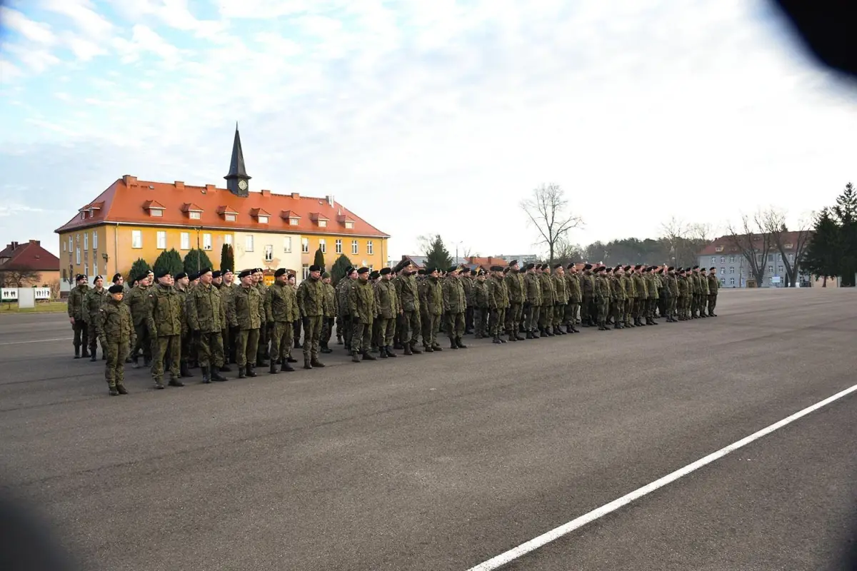 Uroczystość w 23 Śląskim Pułku Artylerii w Bolesławcu
