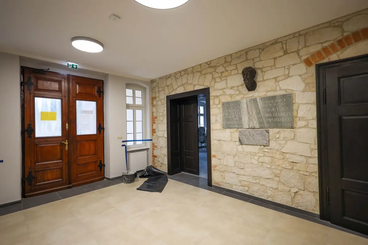 Młodzieżowy Dom Kultury w Bolesławcu po remoncie
