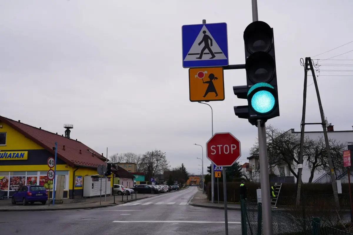 Sygnalizacja świetlna na skrzyżowaniu ul. Staszica i Góralskiej w Bolesławcu