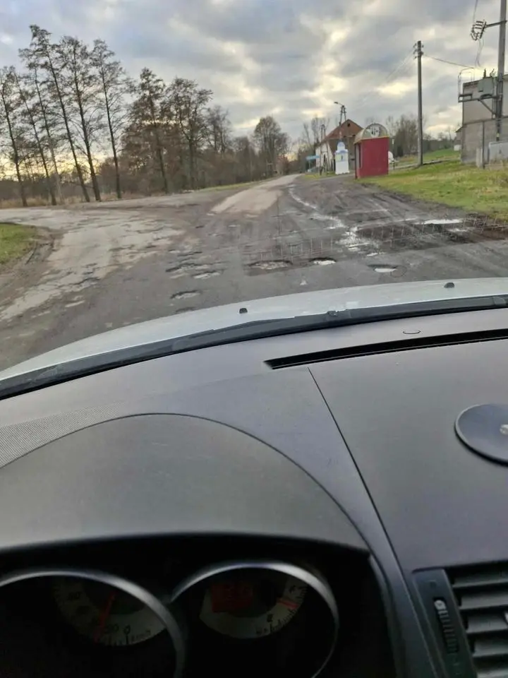 Droga w Gościszowie