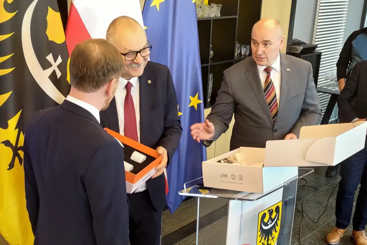 25-lecie współpracy, konferencja prasowa Marszałka i Premiera Saksonii