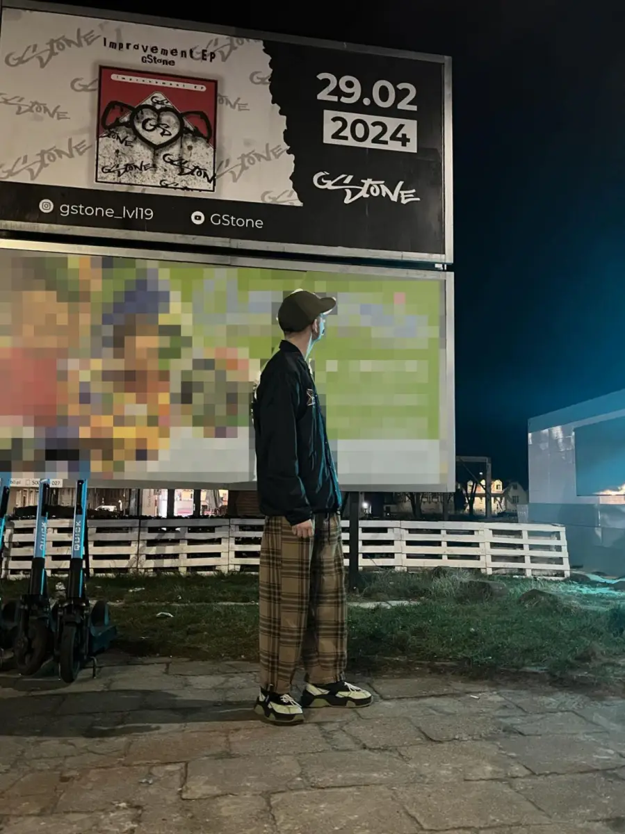 Raper GStone z Bolesławca i bilbord