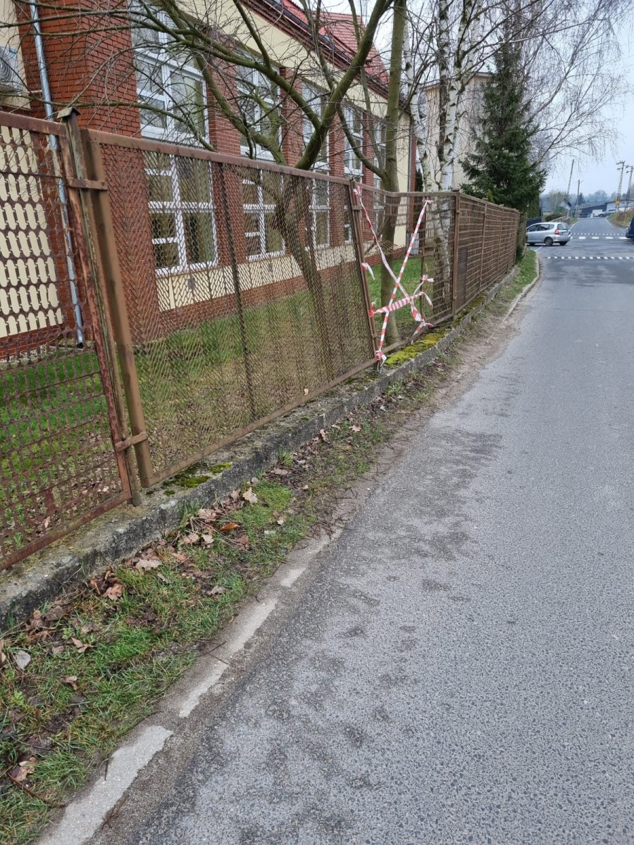 Szkoła w Tomaszowie Bolesławieckim