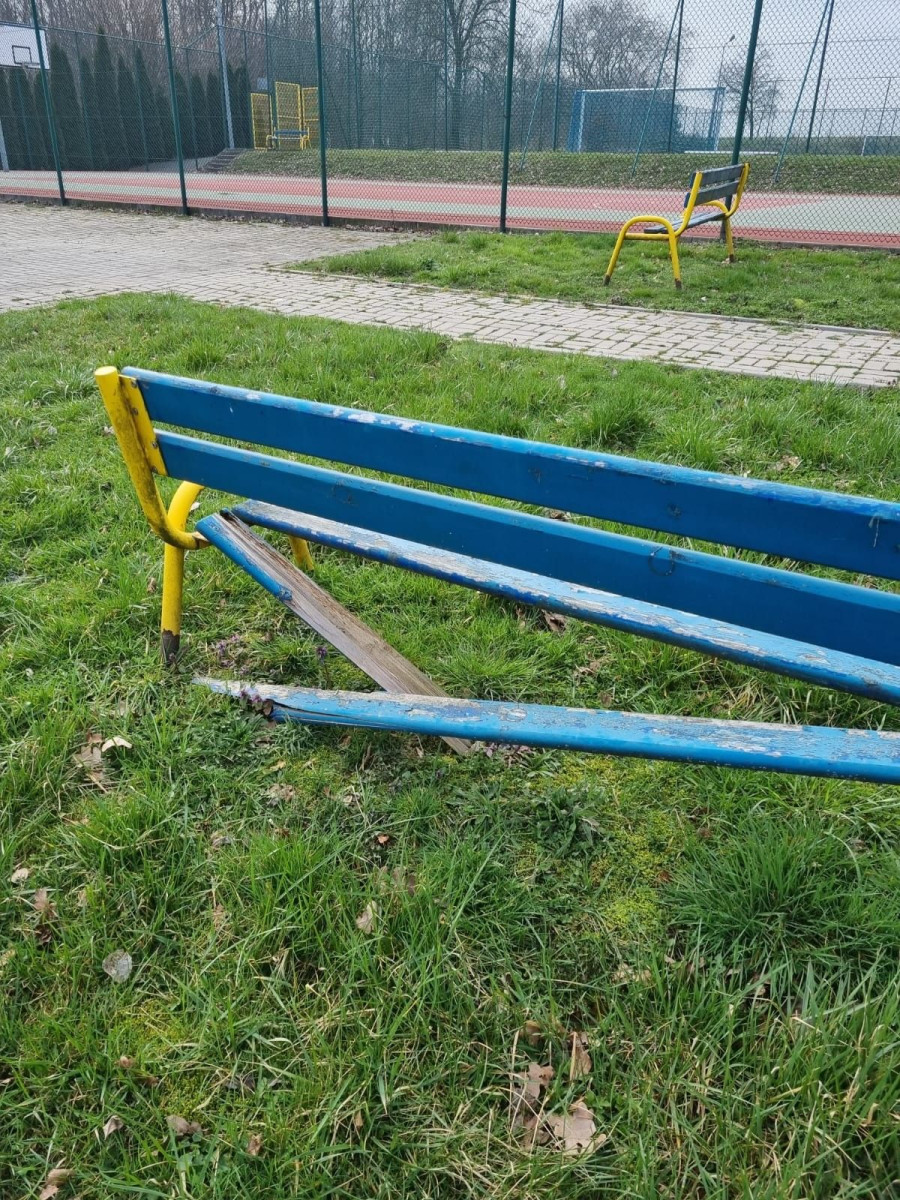 Szkoła w Tomaszowie Bolesławieckim