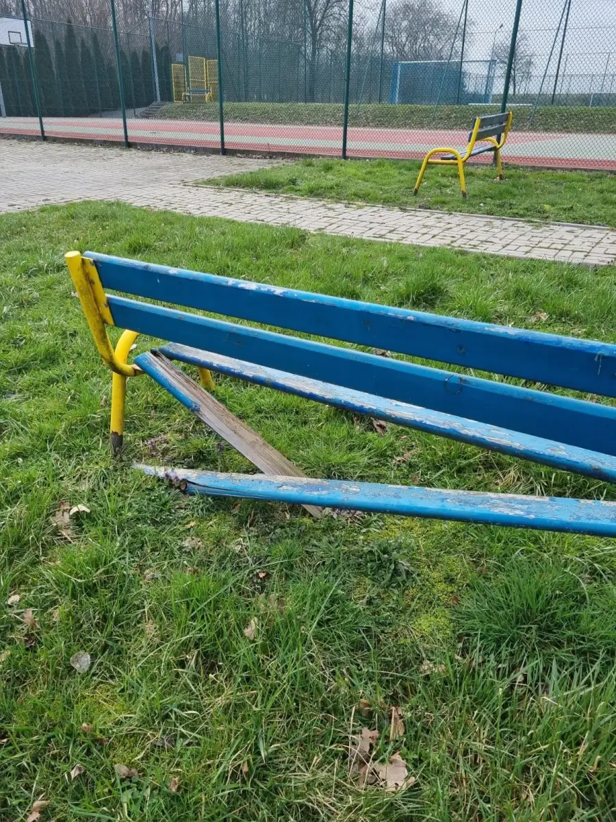 Szkoła w Tomaszowie Bolesławieckim