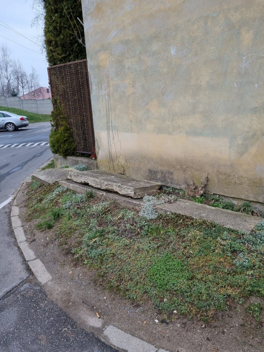 Szkoła w Tomaszowie Bolesławieckim