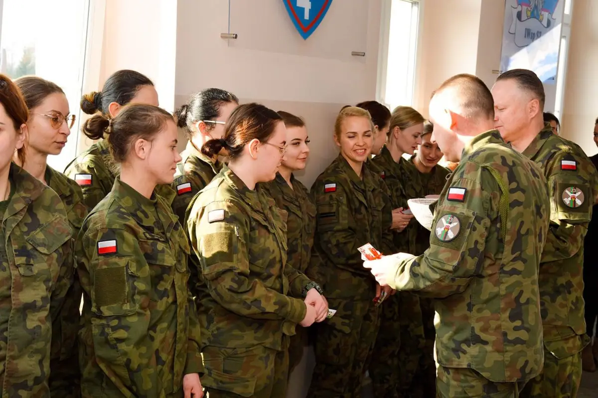 Uroczystość w 23 Śląskim Pułku Artylerii w Bolesławcu