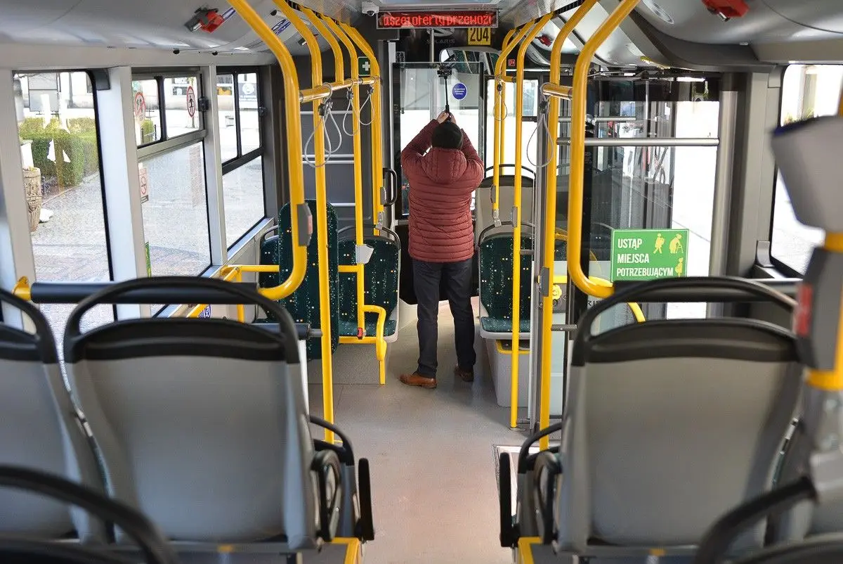 Uroczyste przekazanie nowego autobusu elektrycznego na MZK Bolesławiec