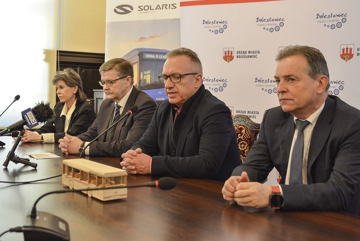 Uroczyste przekazanie nowego autobusu elektrycznego na MZK Bolesławiec