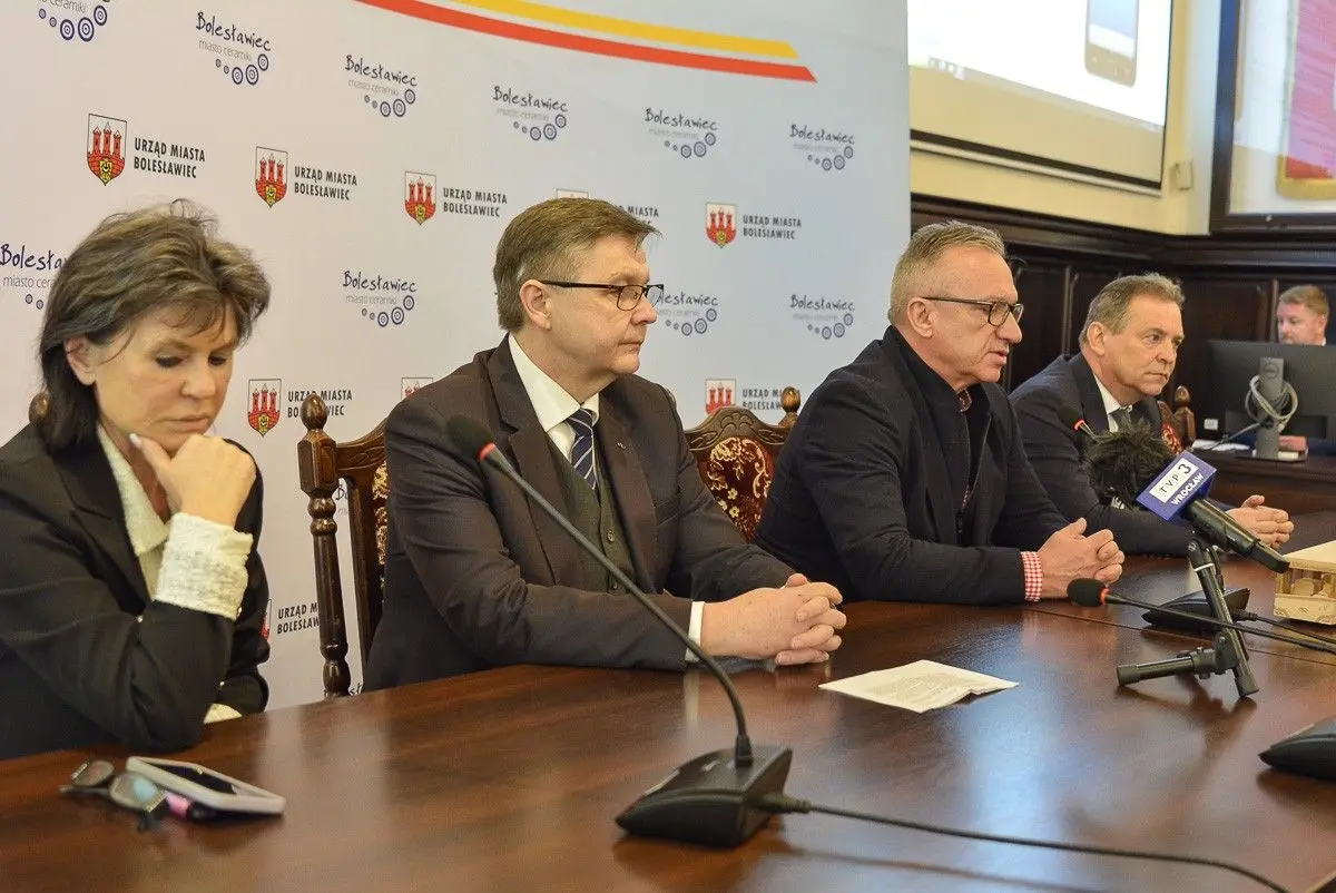 Uroczyste przekazanie nowego autobusu elektrycznego na MZK Bolesławiec
