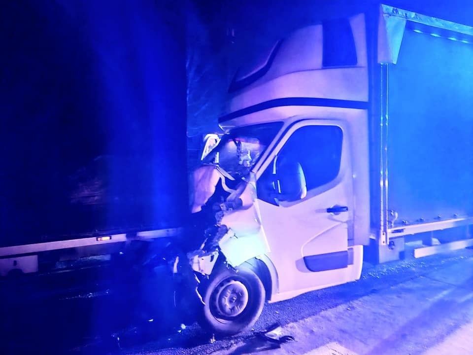 Zderzenie busów na A18