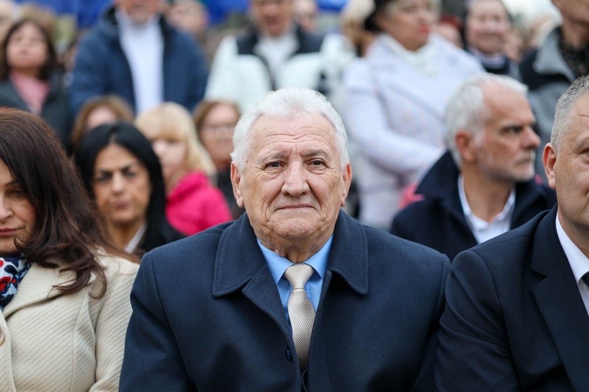 Publiczność na ceremonii otwarcia Muzeum Ceramiki