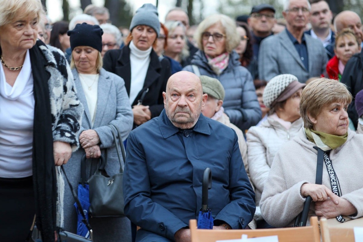 Publiczność na ceremonii otwarcia Muzeum Ceramiki