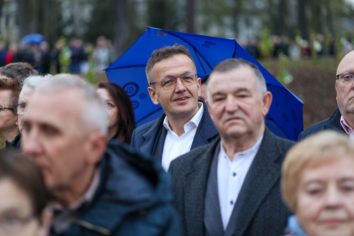 Publiczność na ceremonii otwarcia Muzeum Ceramiki