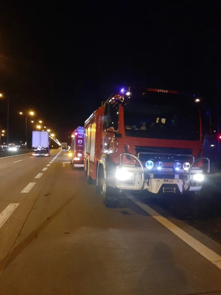 Zderzenie dwóch pojazdów na A4