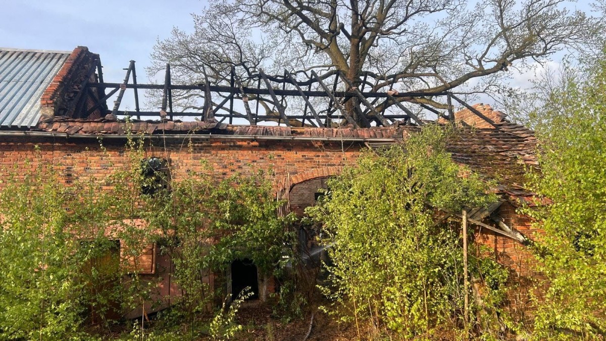 Pożar budynku w Nowogrodźcu