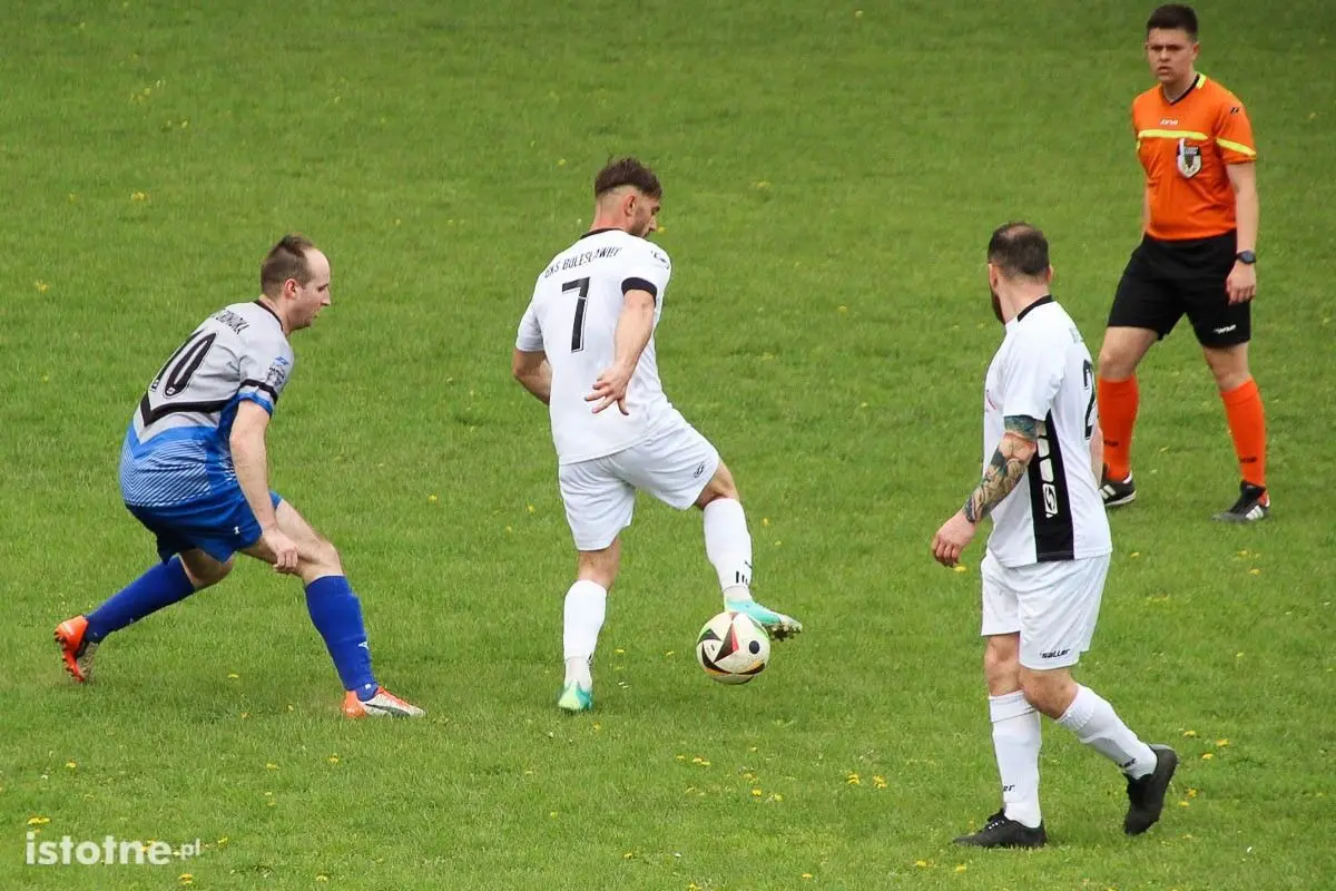 Фотографії з матчу BKS II Bolesławiec – GKS Gromadka