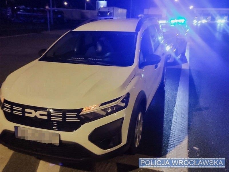 Podejrzany, auto i dragi