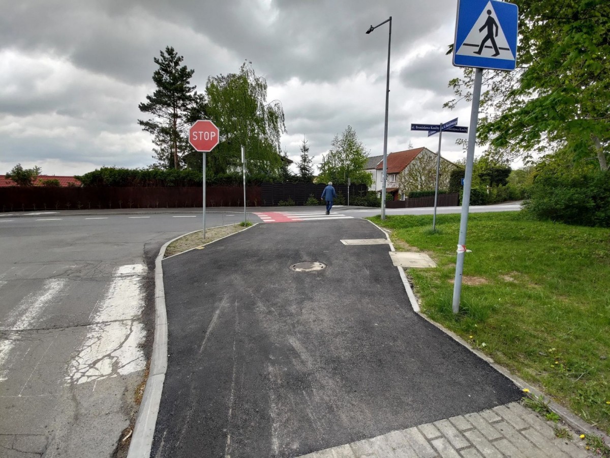 Ciąg pieszo-rowerowy połączył Bolesławiec z Łaziskami