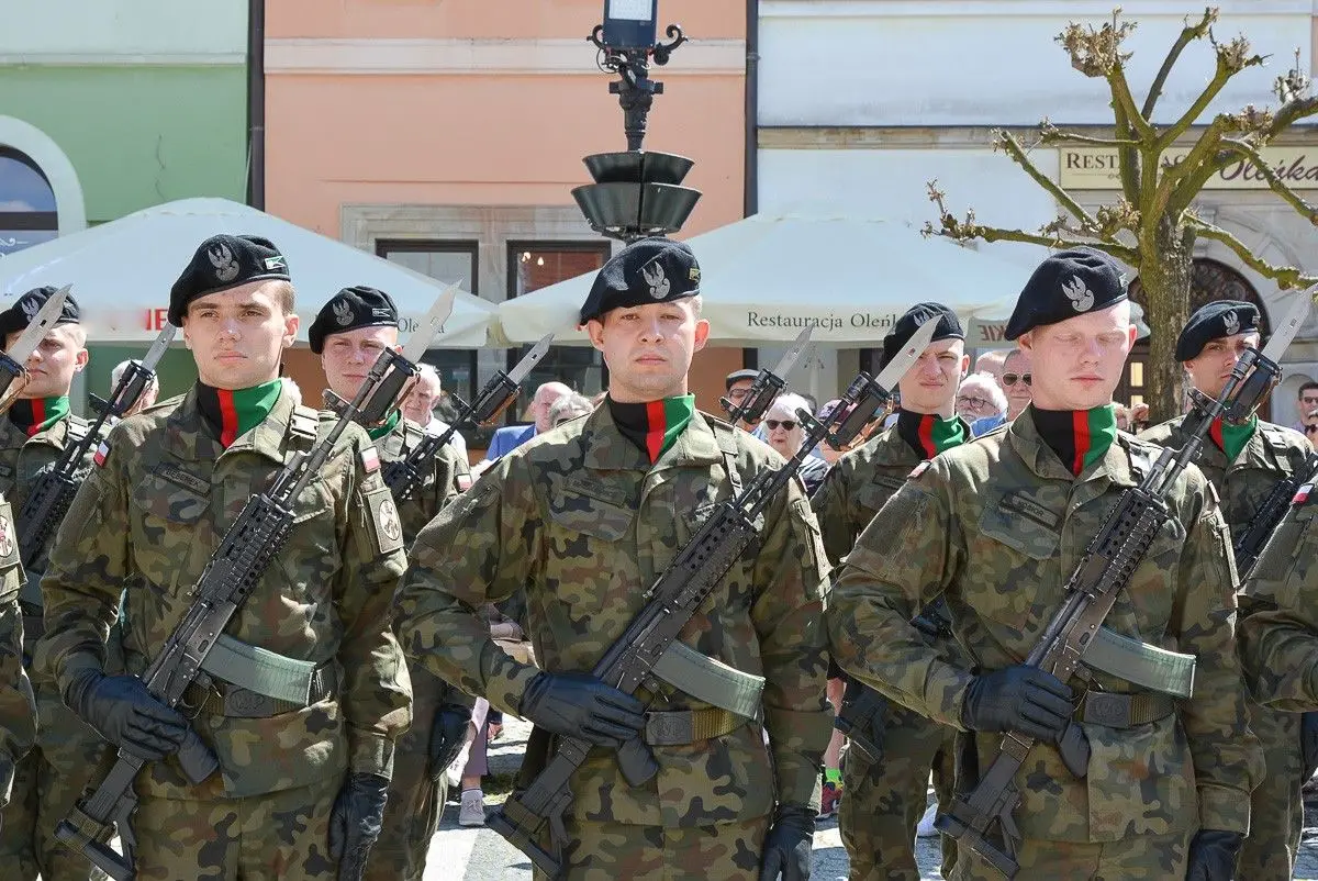 Obchody Święta Flagi Rzeczypospolitej Polskiej w Bolesławcu