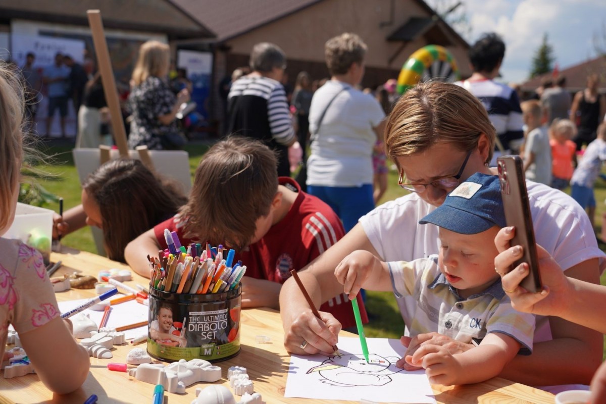 VIII Piknik Integracyjny dla rodzin i dzieci z pieczy zastępczej z terenu powiatu bolesławieckiego