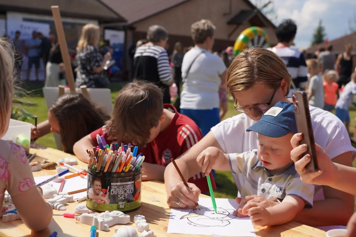 VIII Piknik Integracyjny dla rodzin i dzieci z pieczy zastępczej z terenu powiatu bolesławieckiego
