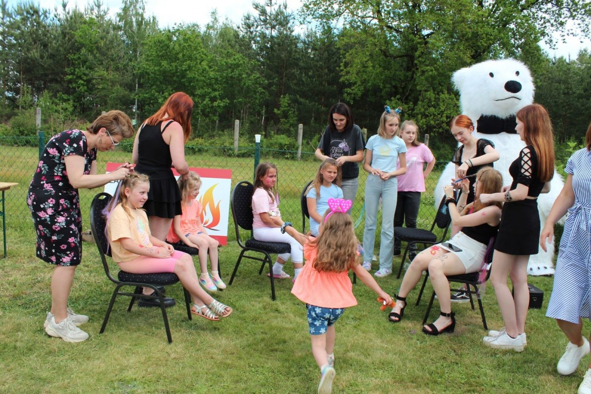 VIII Piknik Integracyjny dla rodzin i dzieci z pieczy zastępczej z terenu powiatu bolesławieckiego