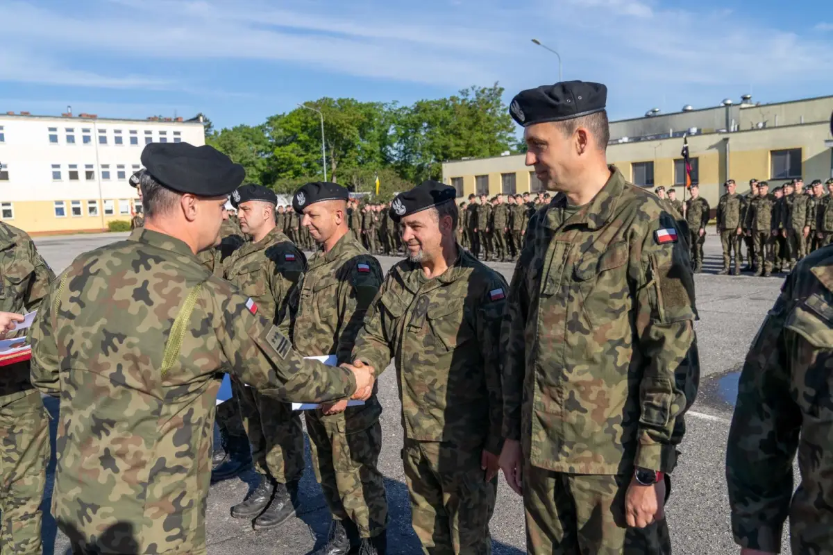 Uroczystość w 10 Brygadzie Kawalerii Pancernej w Świętoszowie