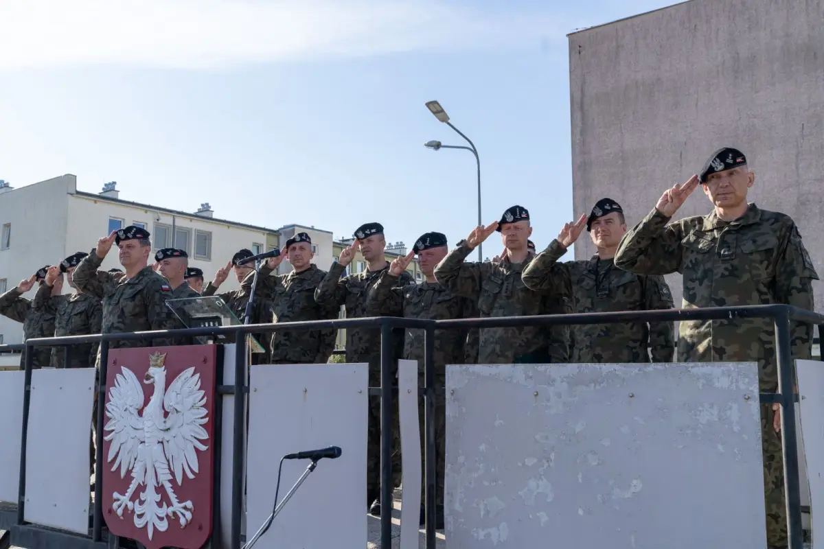 Uroczystość w 10 Brygadzie Kawalerii Pancernej w Świętoszowie