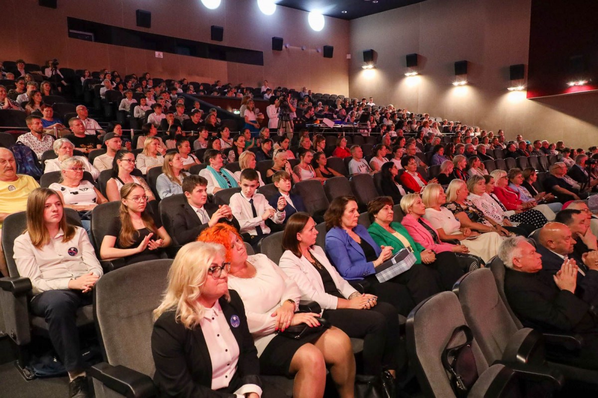 Uroczystość nadania imienia Orła Białego Szkole Podstawowej nr 2 w Bolesławcu