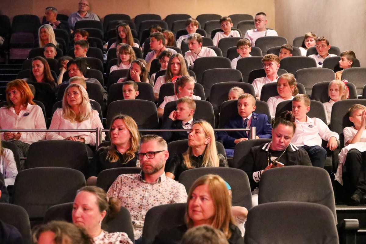 Uroczystość nadania imienia Orła Białego Szkole Podstawowej nr 2 w Bolesławcu