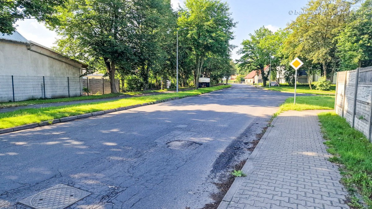 Przebudowa drogi pieszo-rowerowej przy placu Piastowskim i Orlej