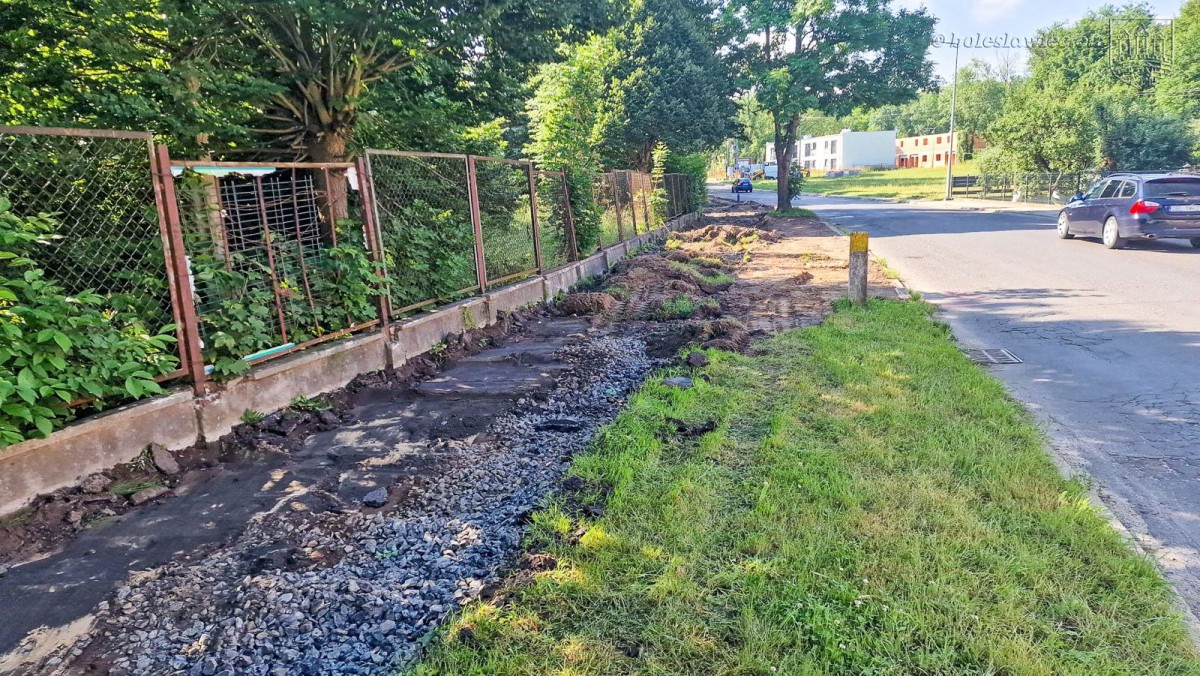 Przebudowa drogi pieszo-rowerowej przy placu Piastowskim i Orlej
