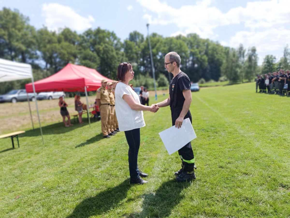 Gminne Zawody Sportowo-Pożarnicze w Nowogrodźcu