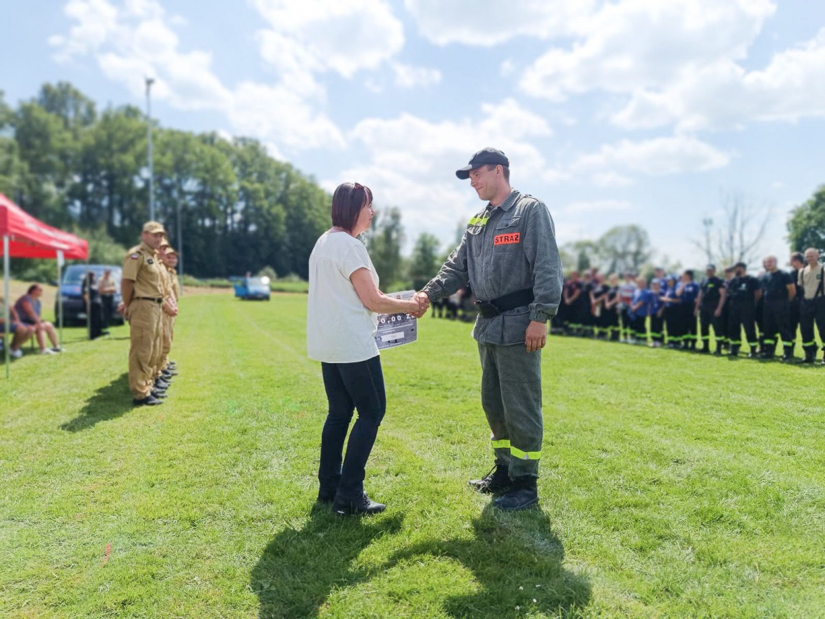 Gminne Zawody Sportowo-Pożarnicze w Nowogrodźcu